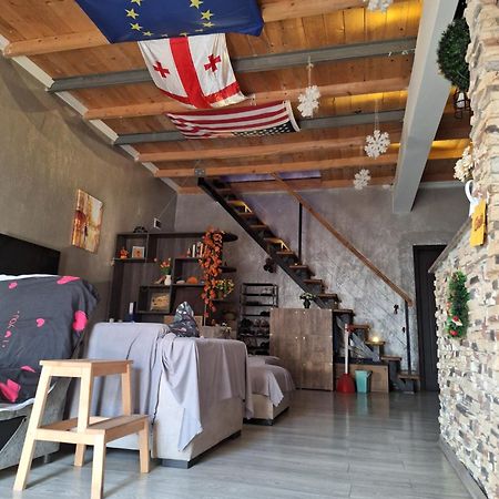 Chase Dream Hostel追梦空间 Batum Dış mekan fotoğraf